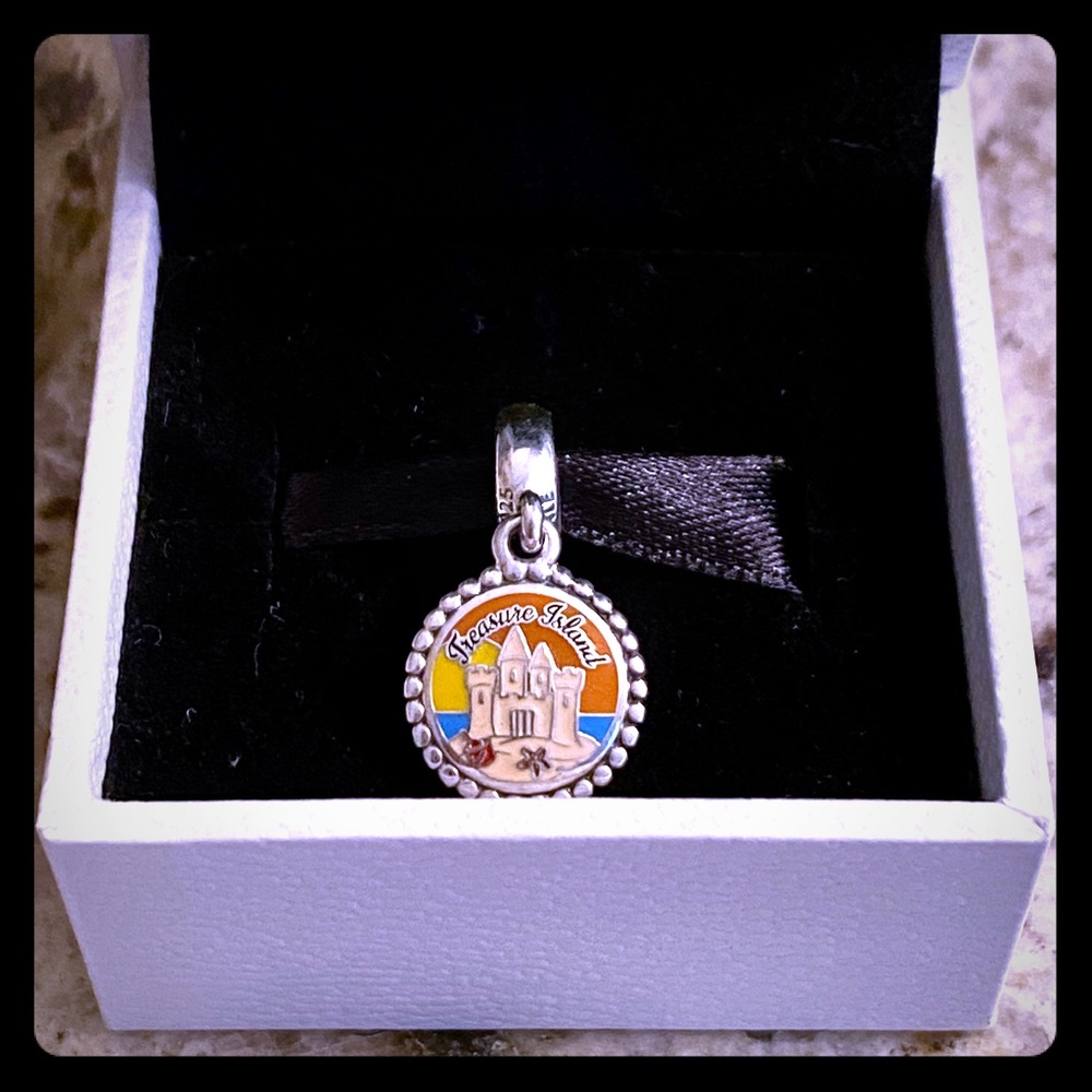 Pandora Florida Exclusive Treasure Island Charm